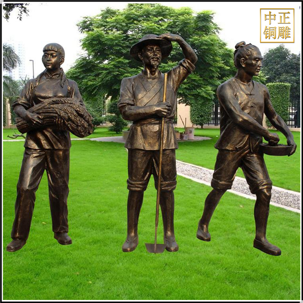 農耕人物雕塑.jpg