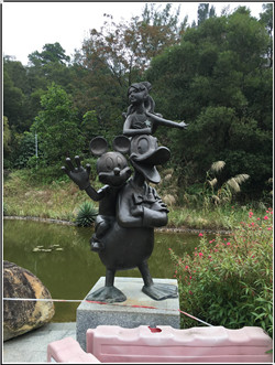 米老鼠唐老鴨鑄銅雕塑